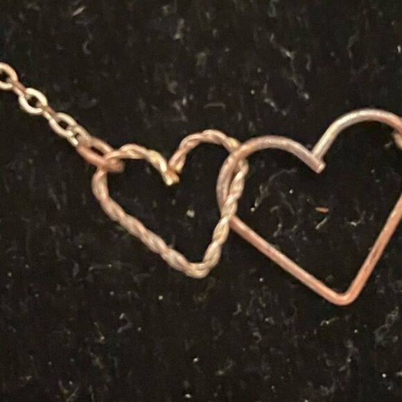 16” gold tone necklace with two interlocking open hearts pendant - Picture 4 of 8
